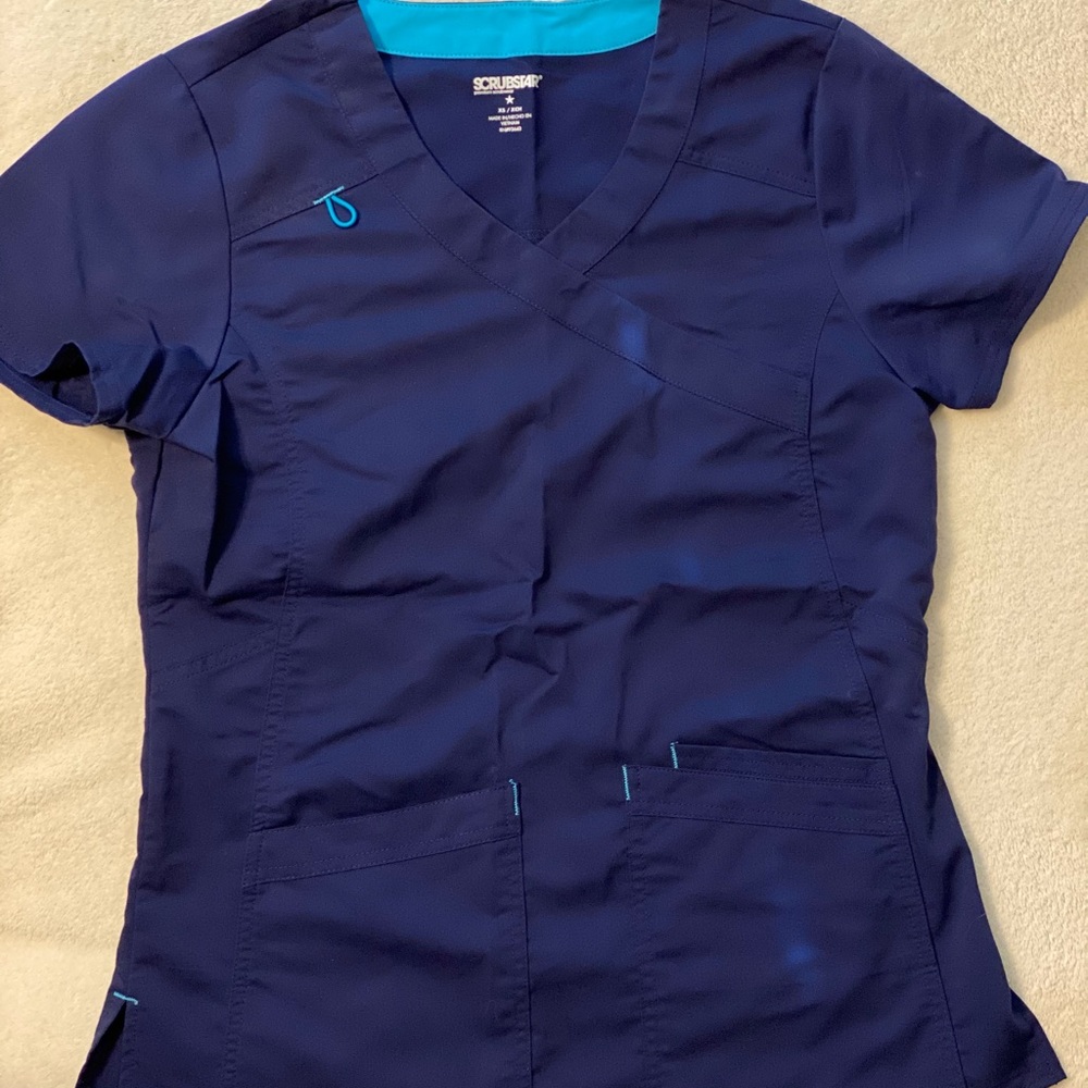 Scrub top